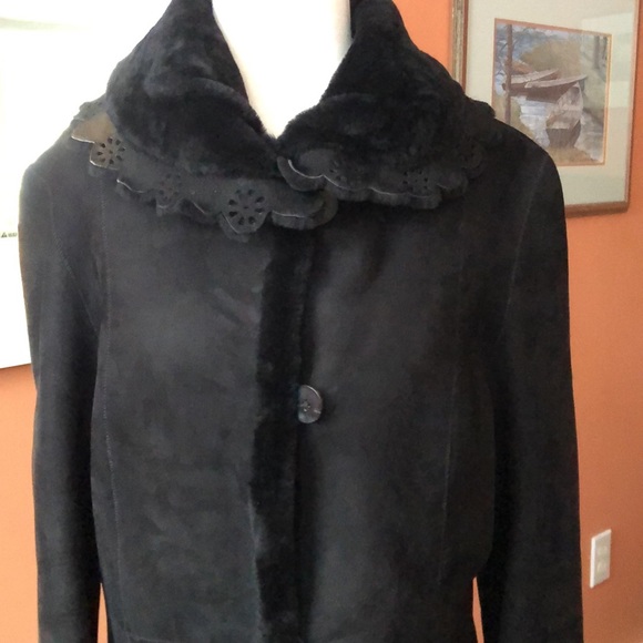 Reversible shearing coat - Picture 3 of 16